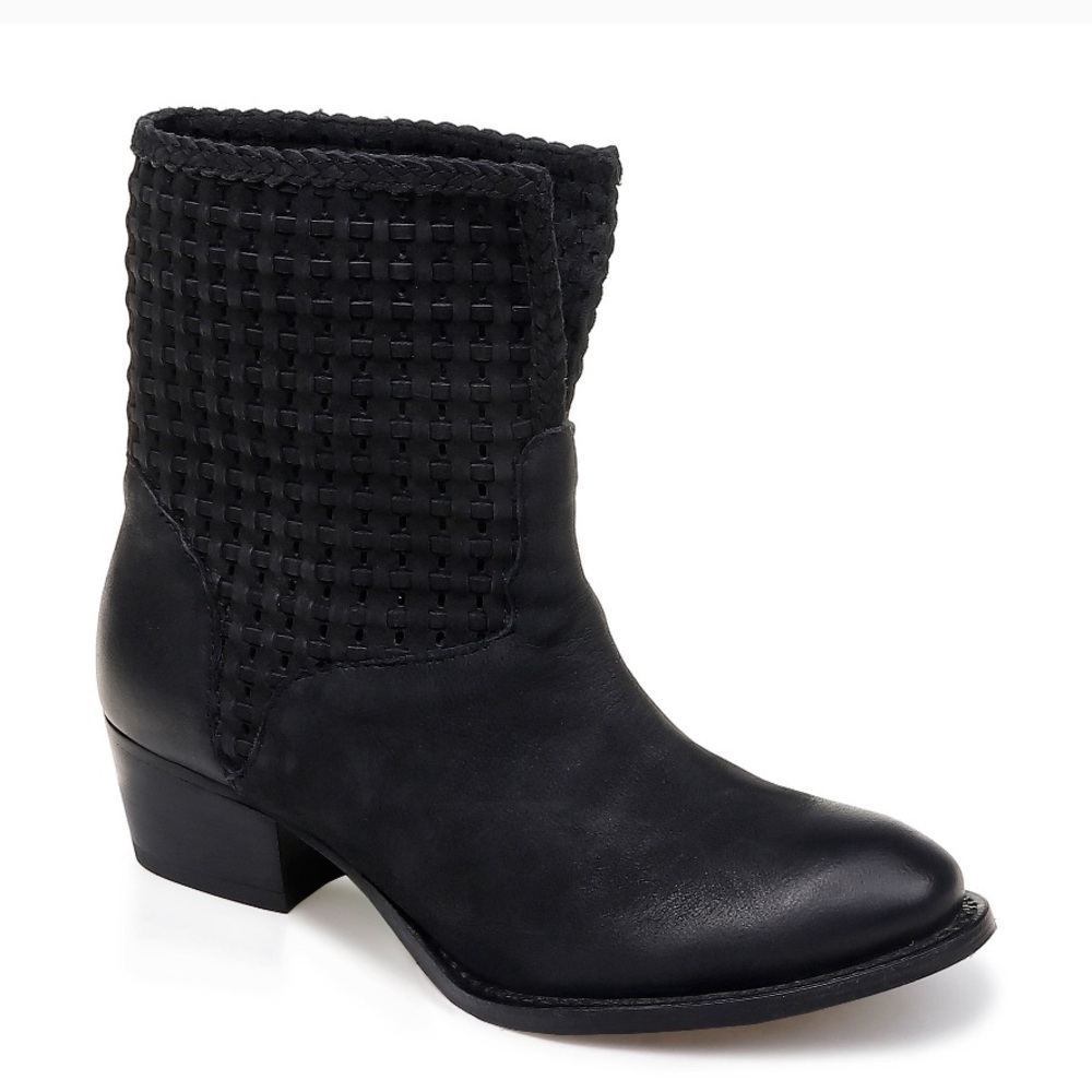 Splendid Black Textured Ankle Booties